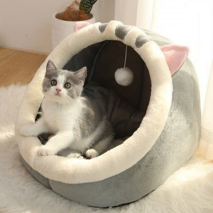 Villa Enclosed Litter House