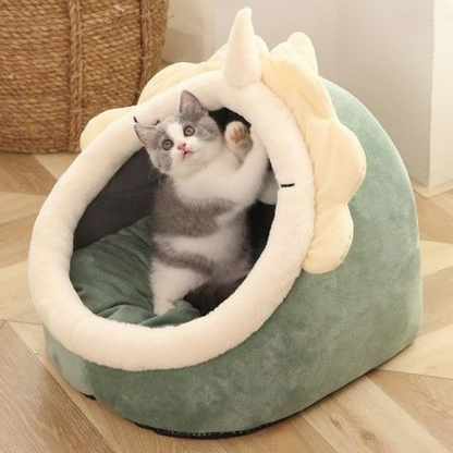 Villa Enclosed Litter House