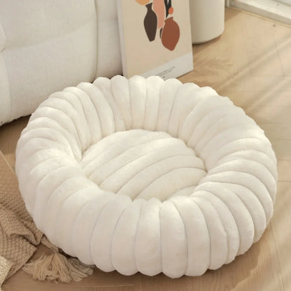 Haven Round Plush Pet Bed — Compact